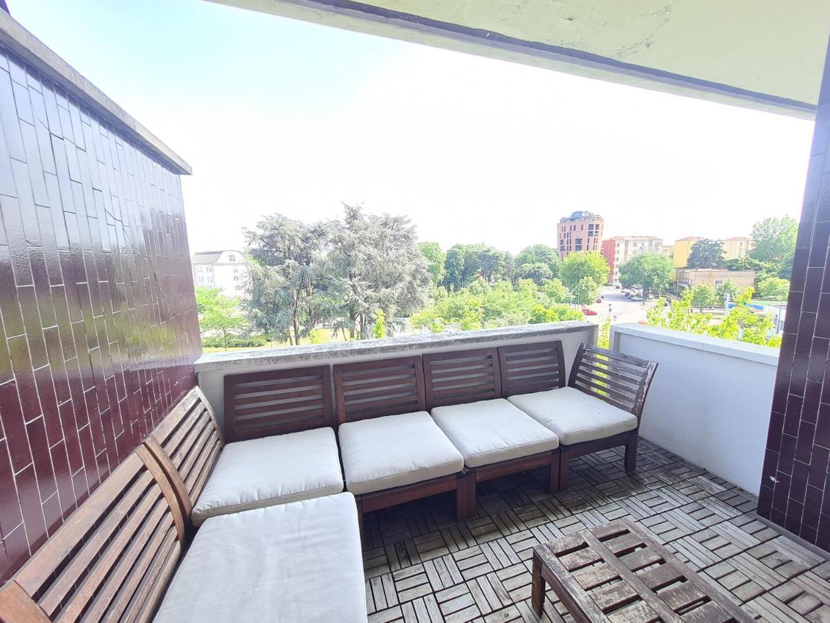 Ottoboni Charme Apartment With Terrace Milán Exterior foto